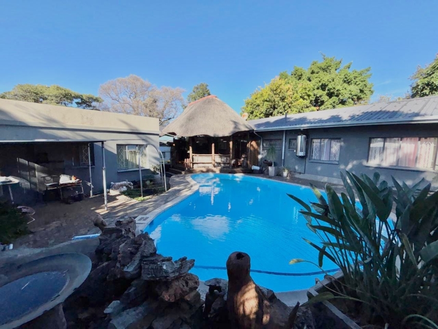 3 Bedroom Property for Sale in Geelhoutpark North West